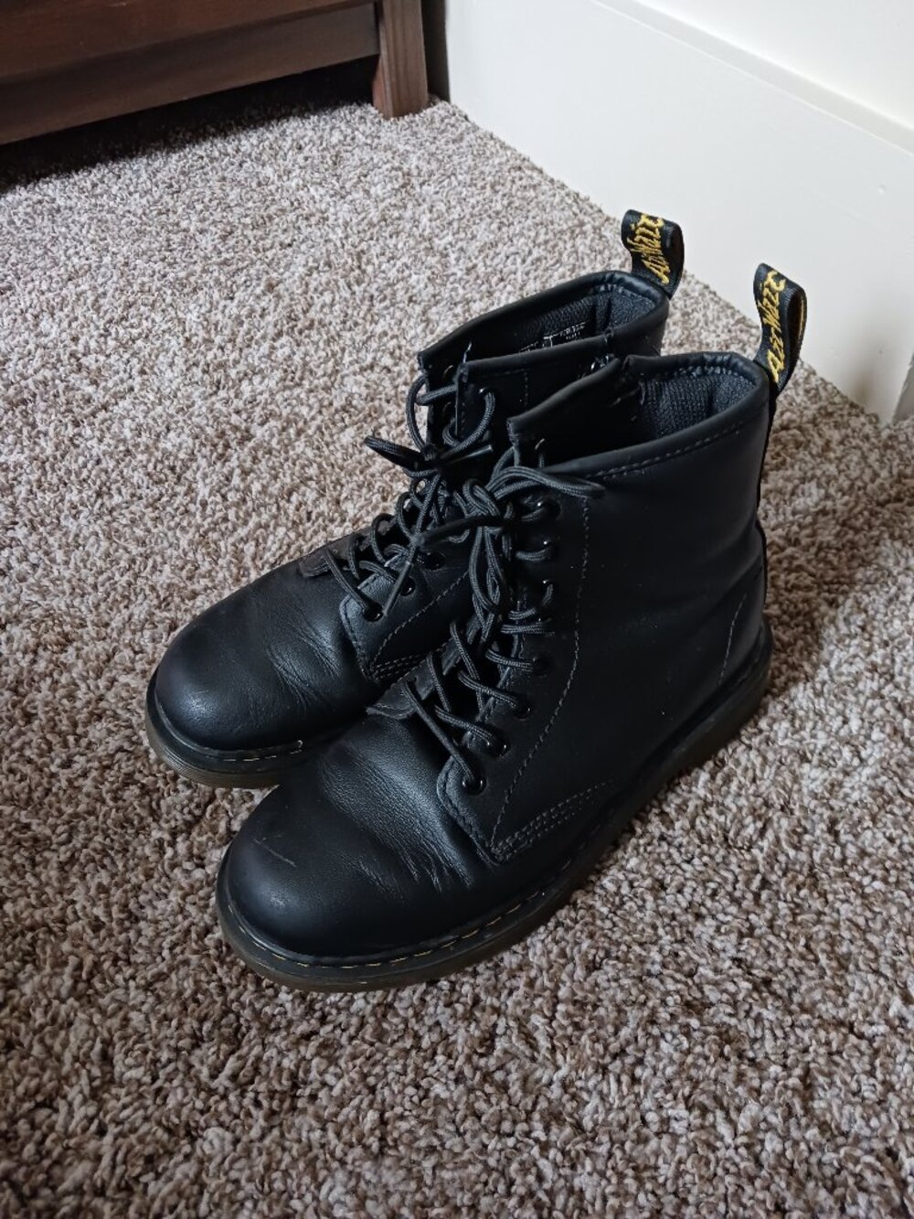 Dr. Martens boots Youth 3